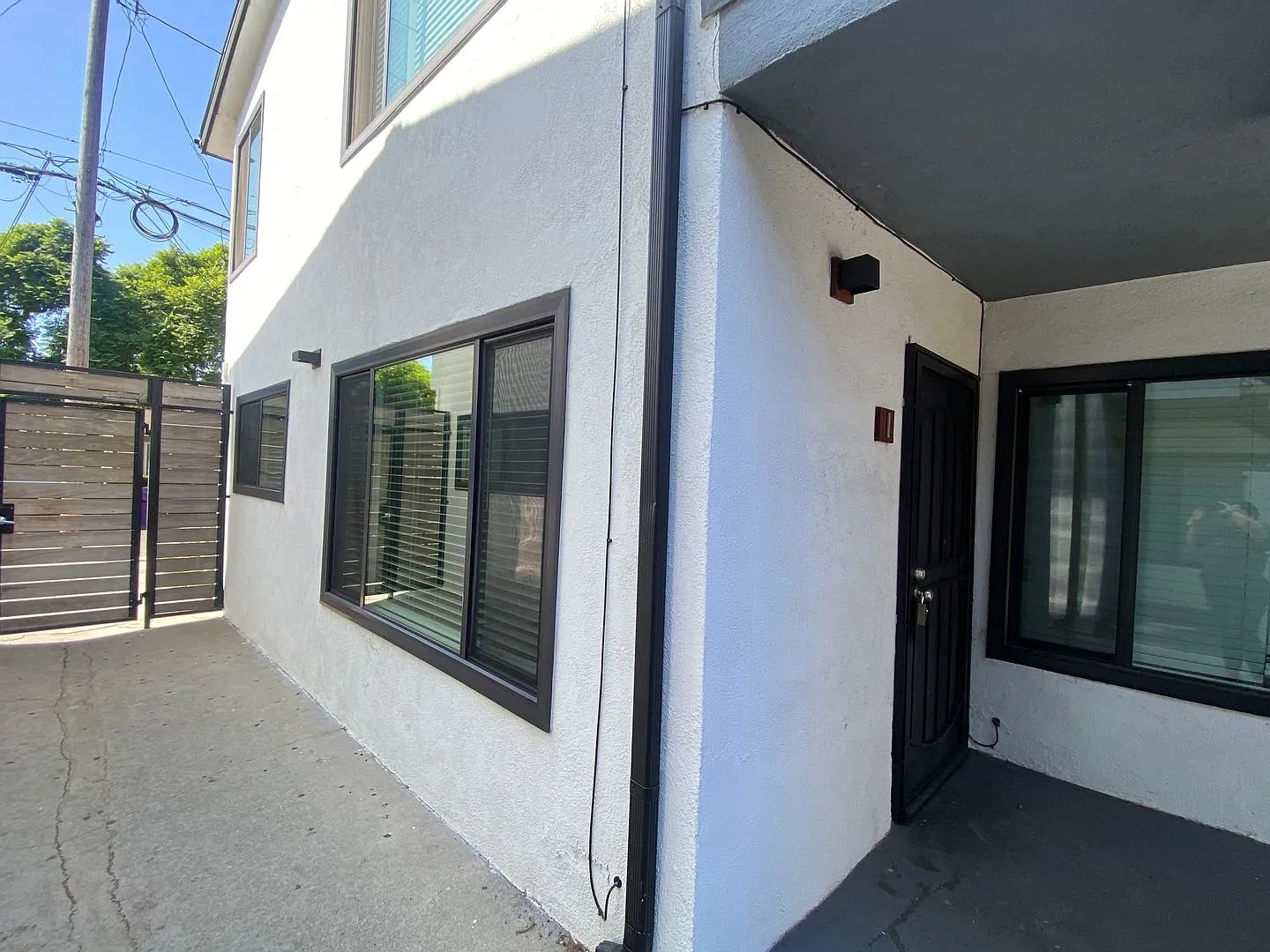 Freeman Apartments – photo 3