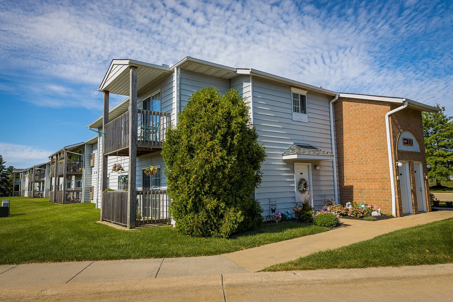 Tamarac Apartments – photo 1