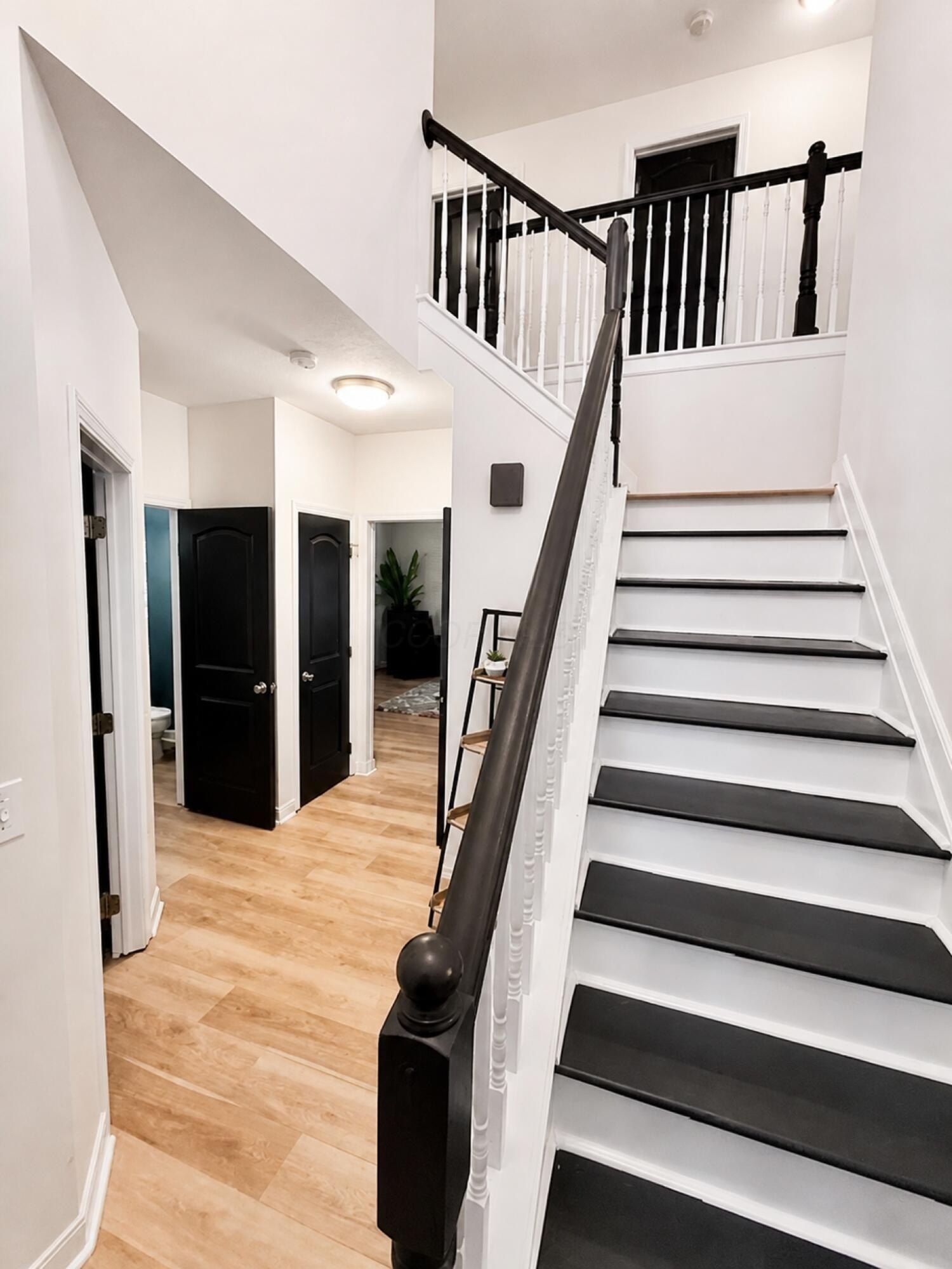 9460 Santa Clara Cir – photo 5