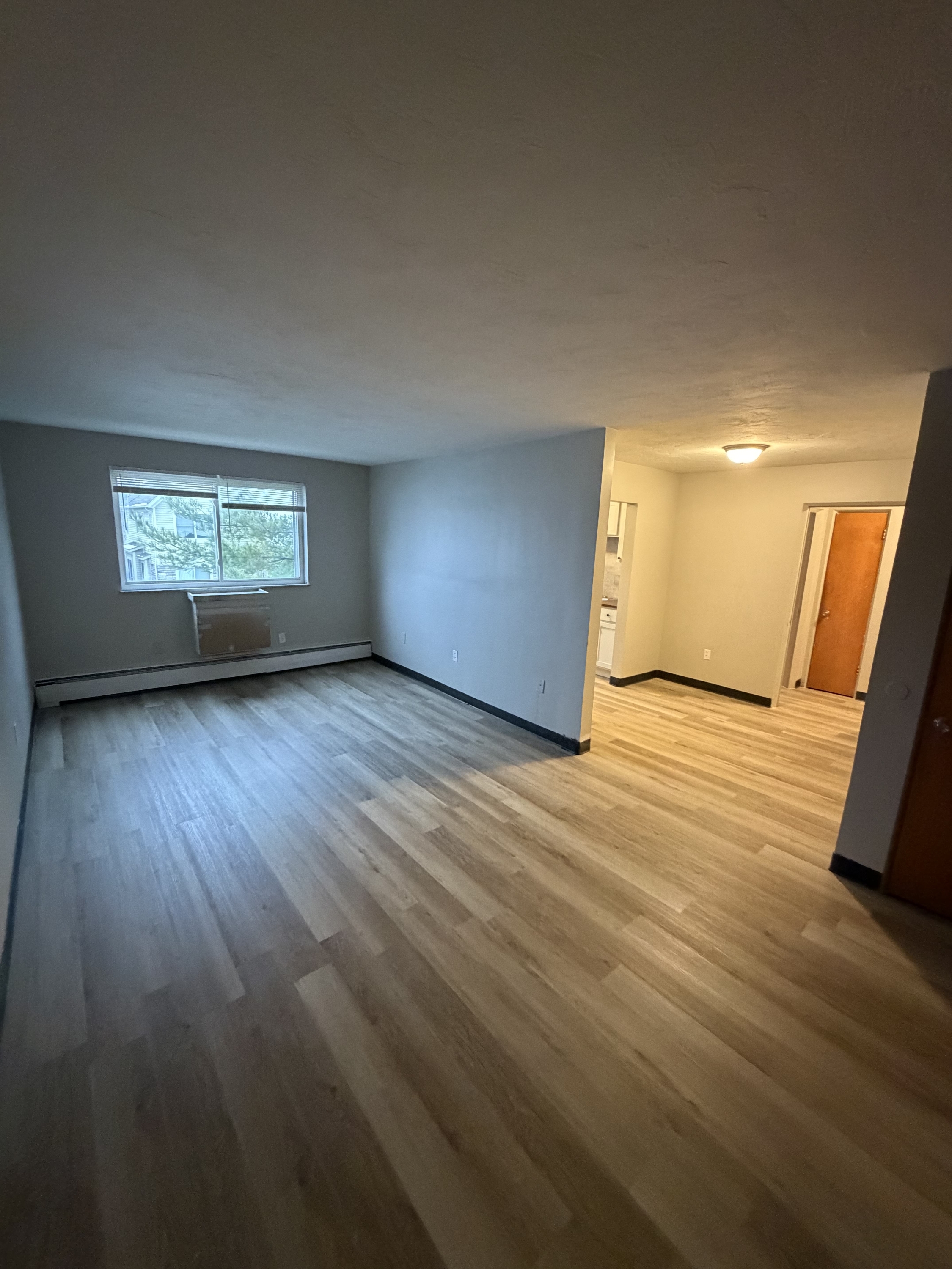 17731 Lakeshore Blvd unit 6 – photo 3