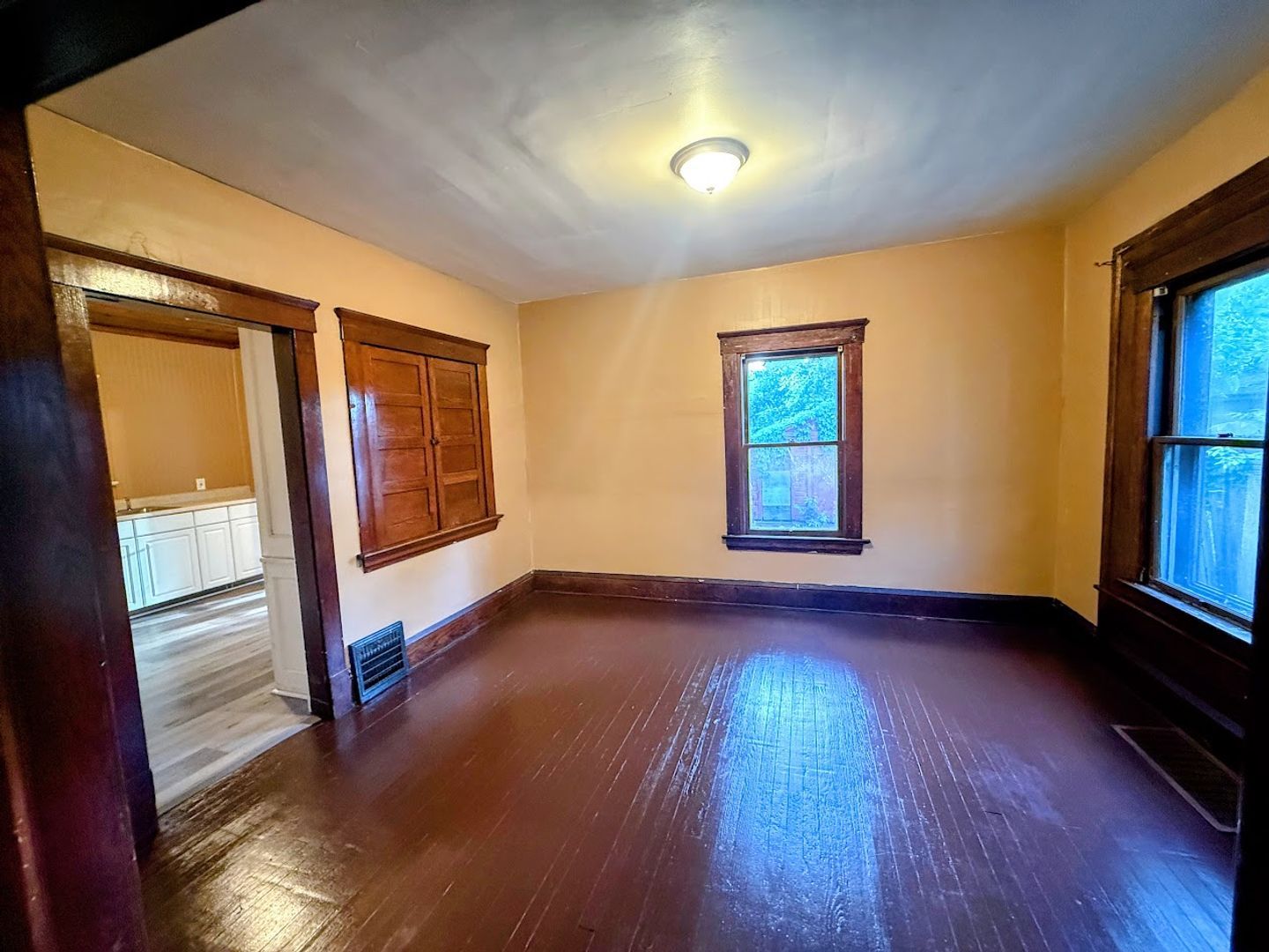 638 Merton Ave – photo 5