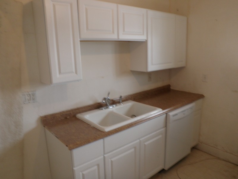 4240 S 1300 E unit Apt 4 – photo 3