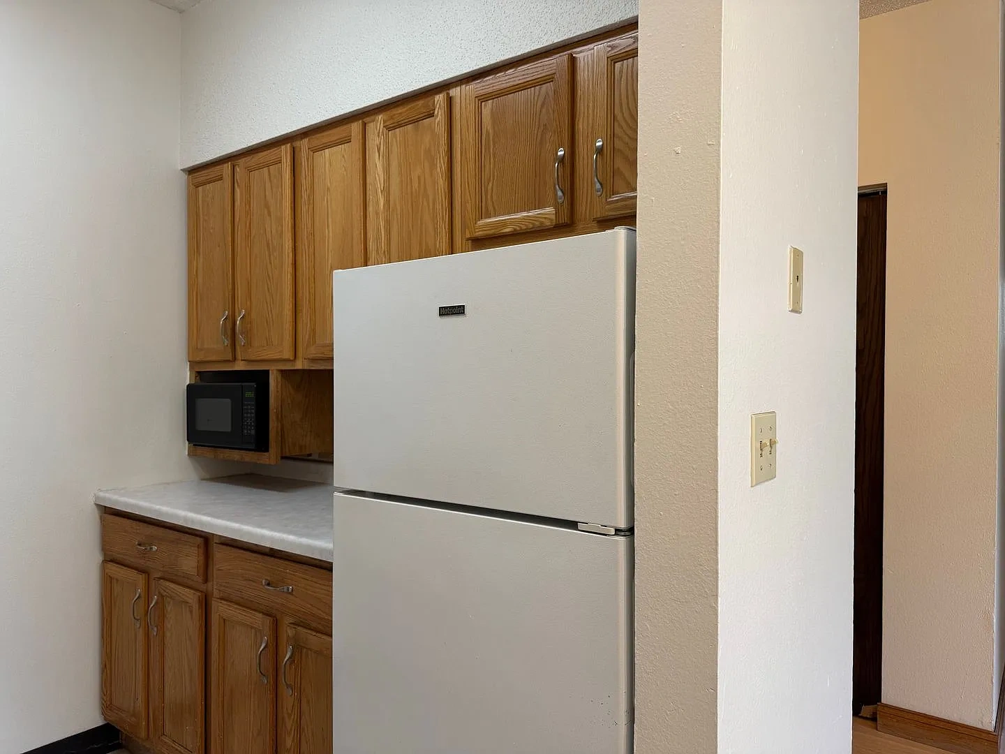 Crestwood Apartments – photo 1