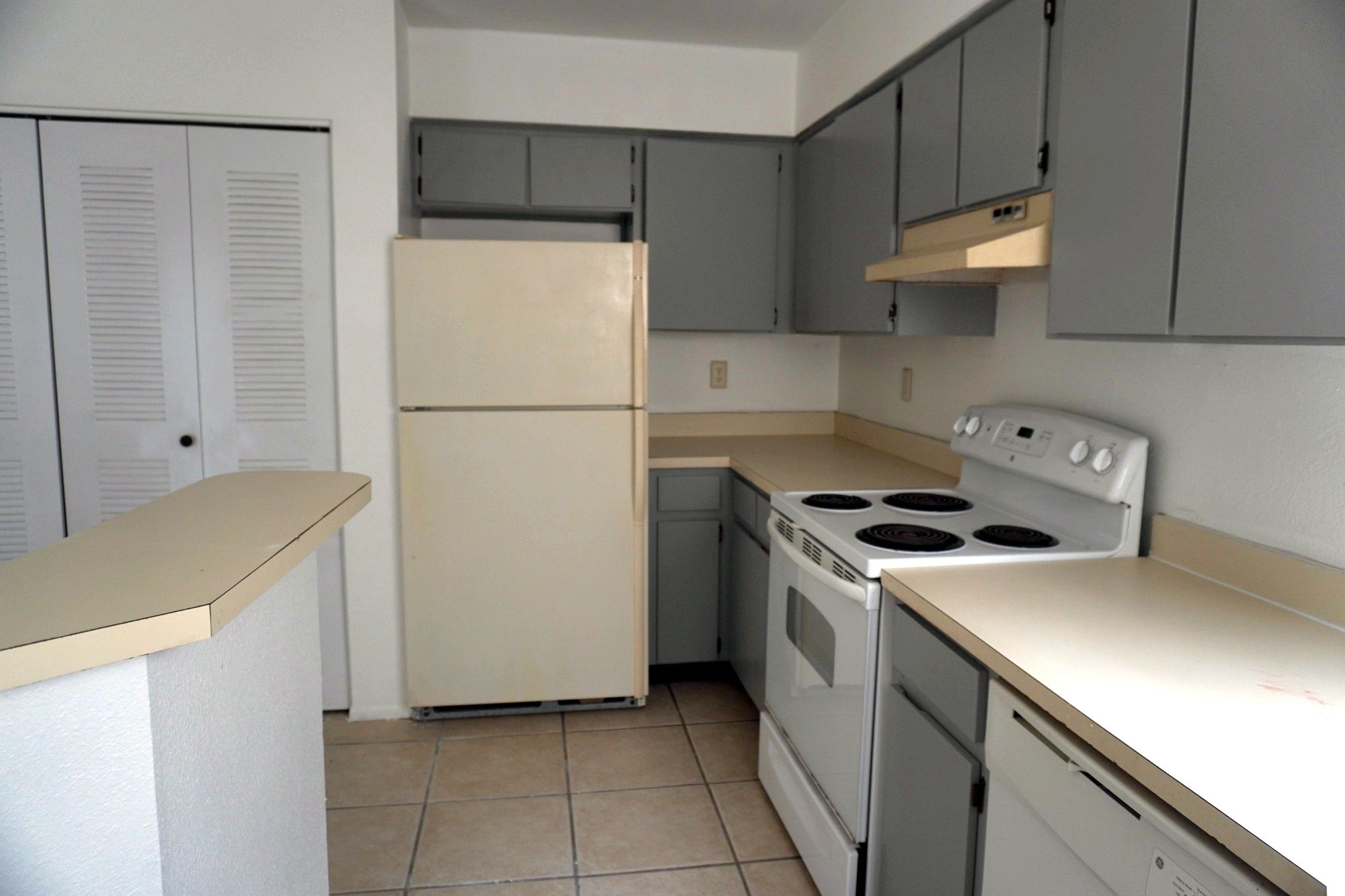 3640 Meriden Ave unit 3 – photo 5