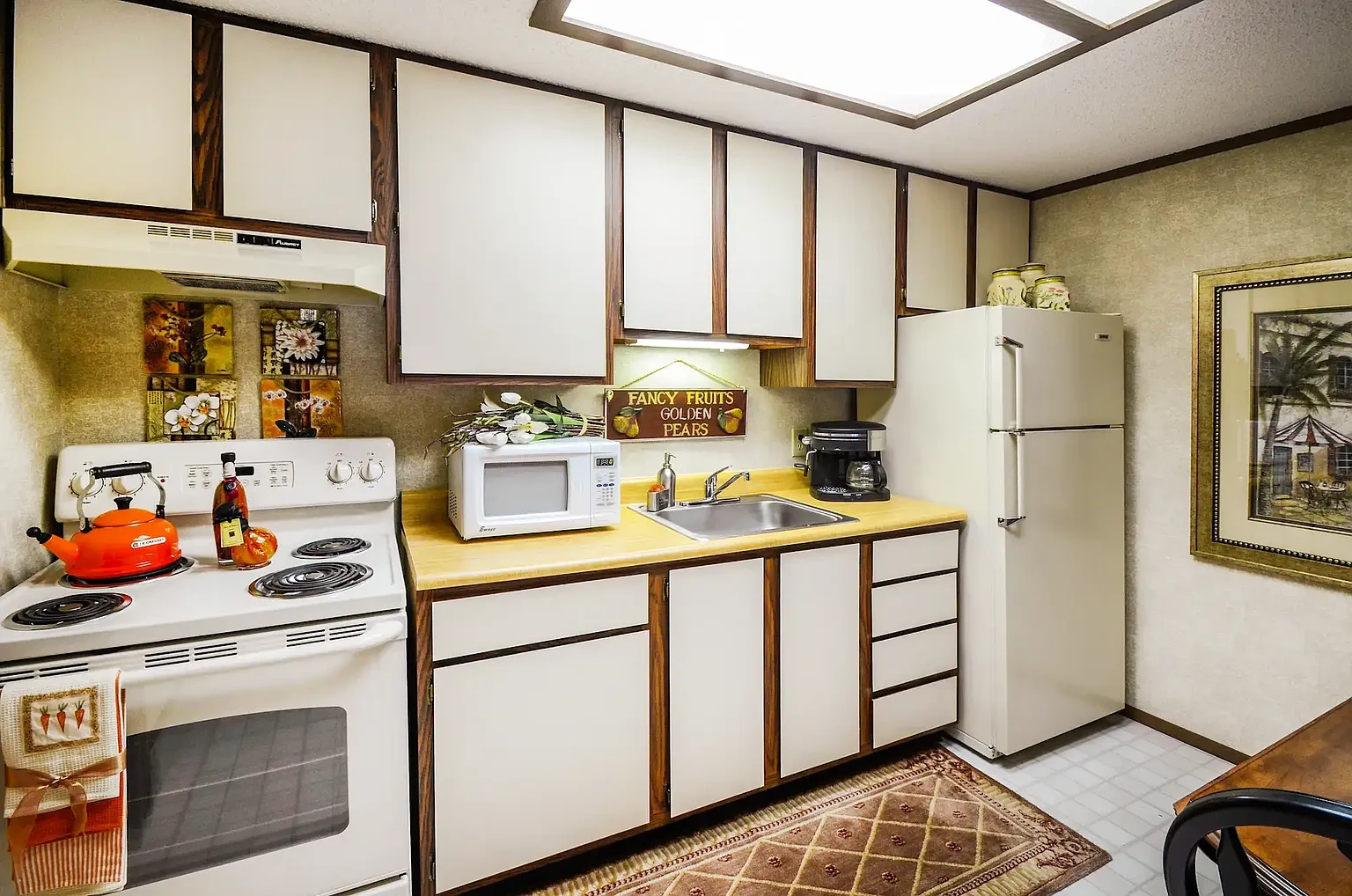 Rowanoake Apartments – photo 1