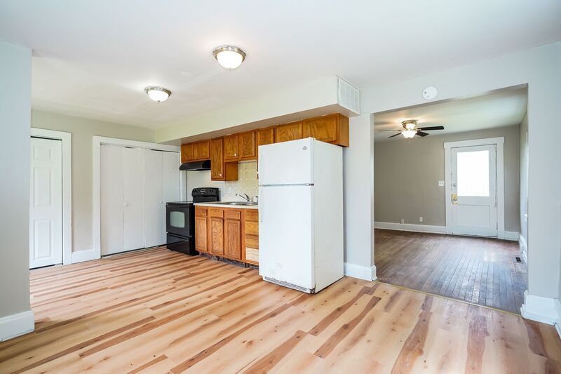 20 Vernon Ave unit 3 – photo 4