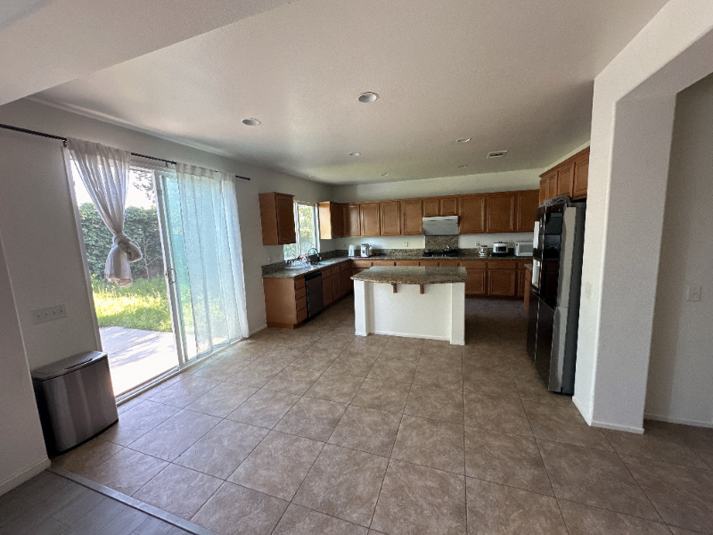 13703 Turf Paradise St – photo 5