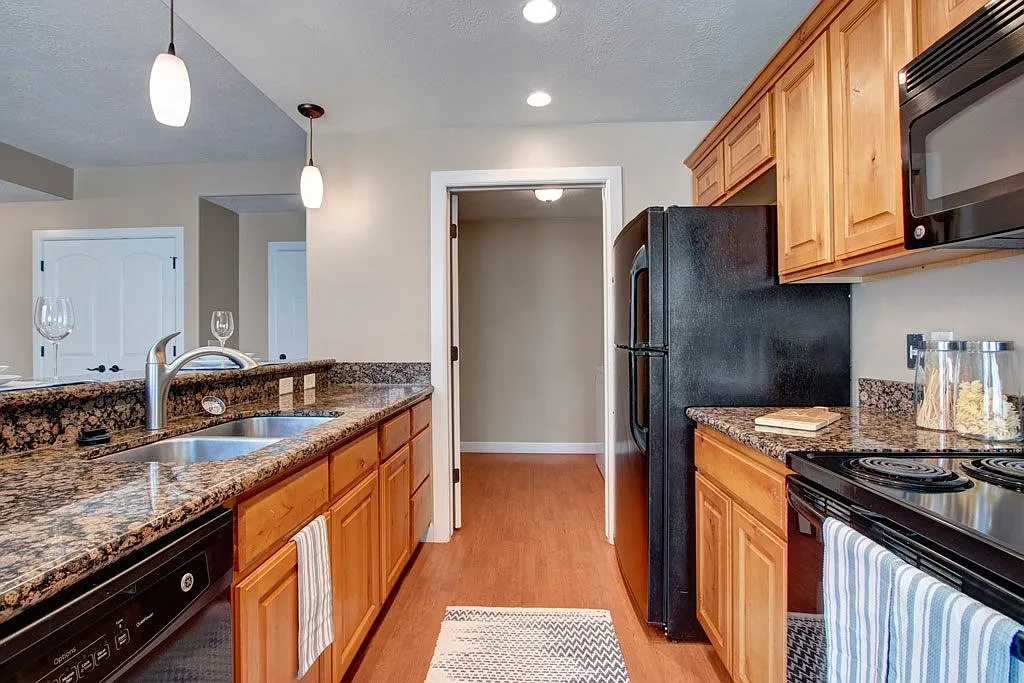 Bridges Apartment Homes – photo 5