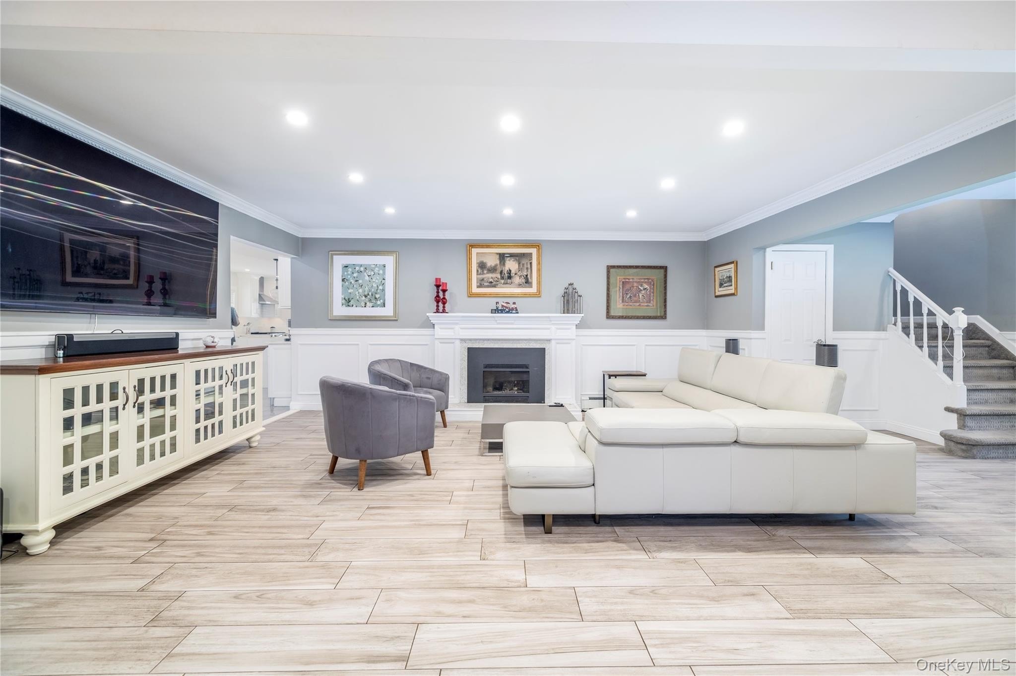 140 Baltimore Ave – photo 3