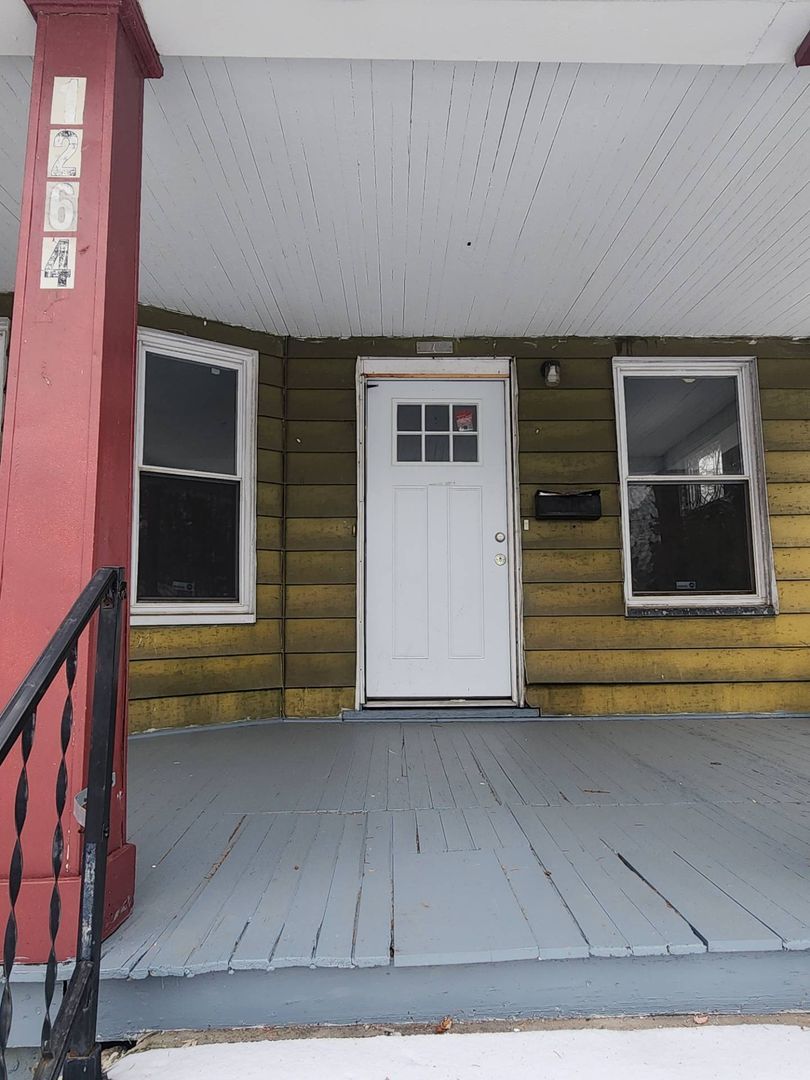 1264 E 111th St – photo 1
