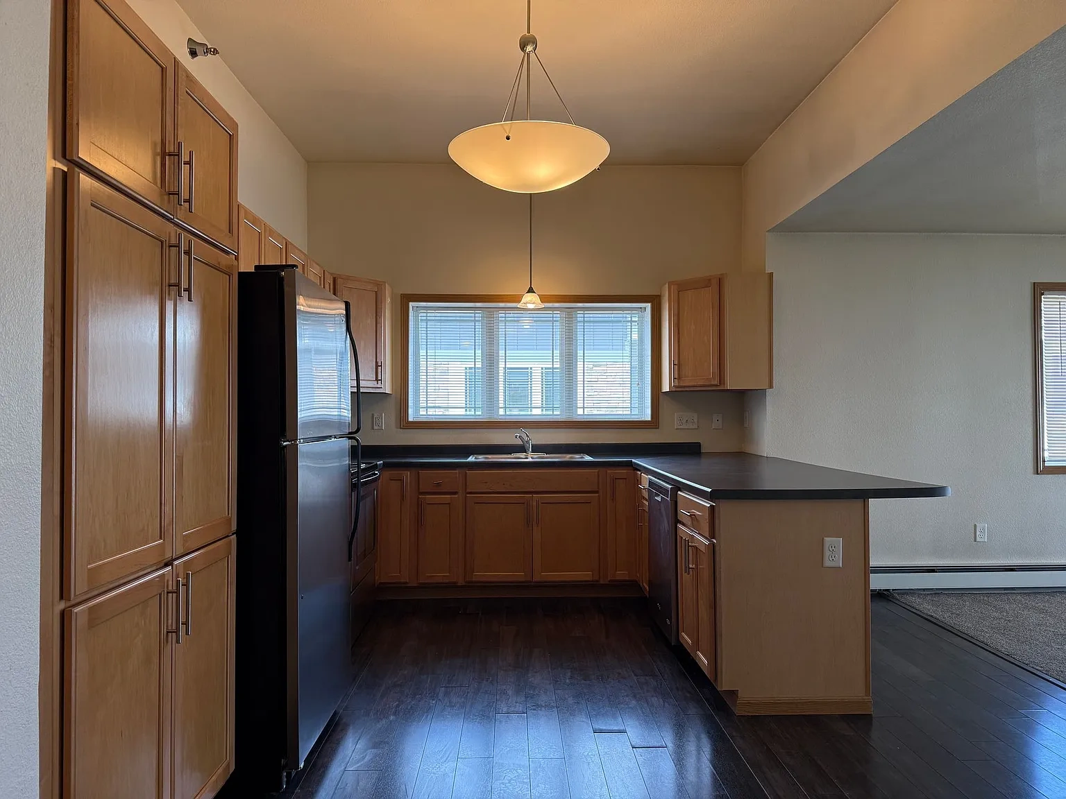 West Lake II Apartments – photo 4