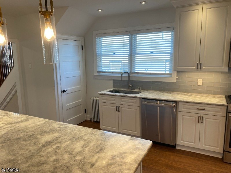 971 Virgil Ave – photo 4