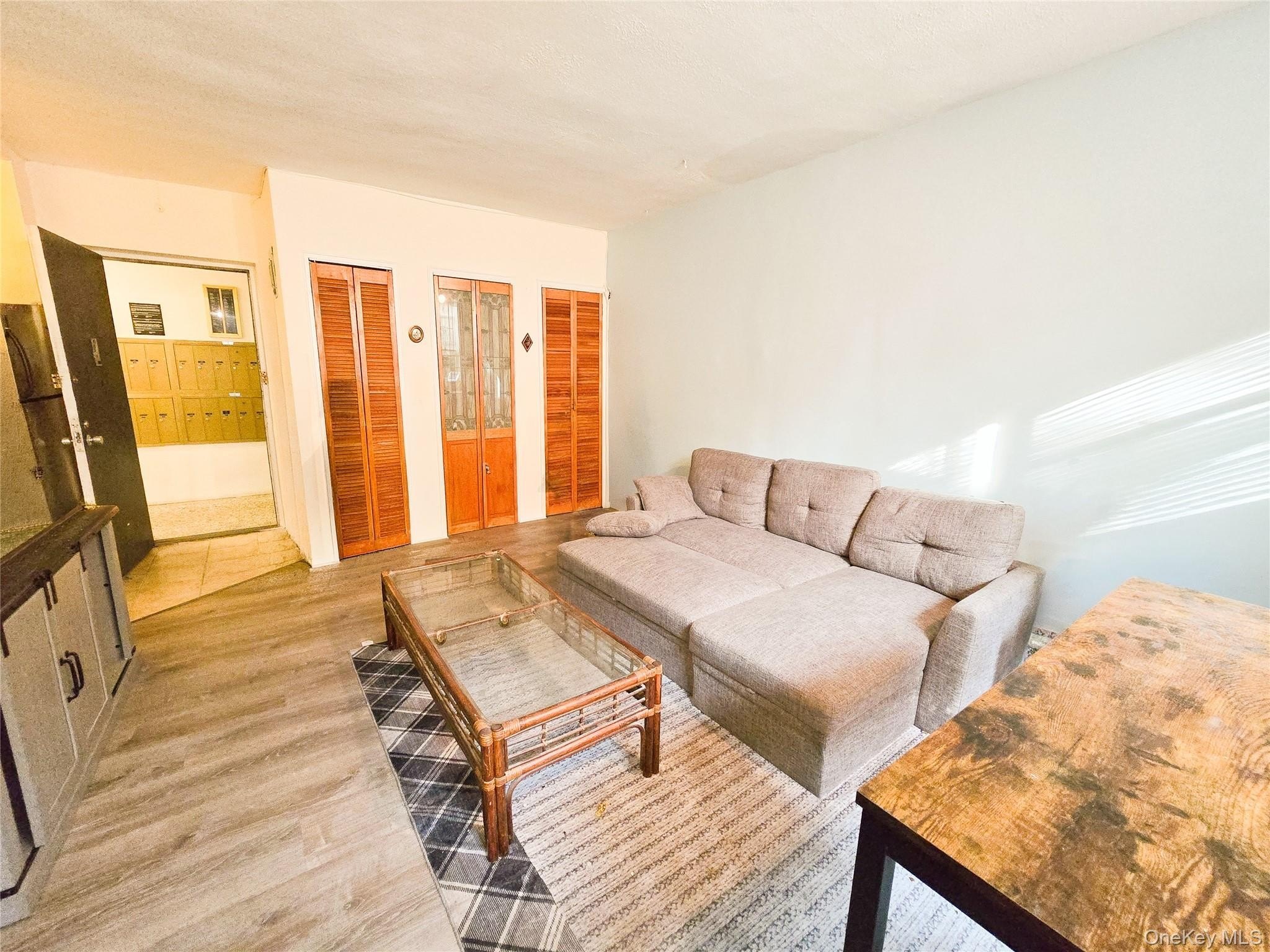 47-27 Little Neck Pkwy #L-2 – photo 4