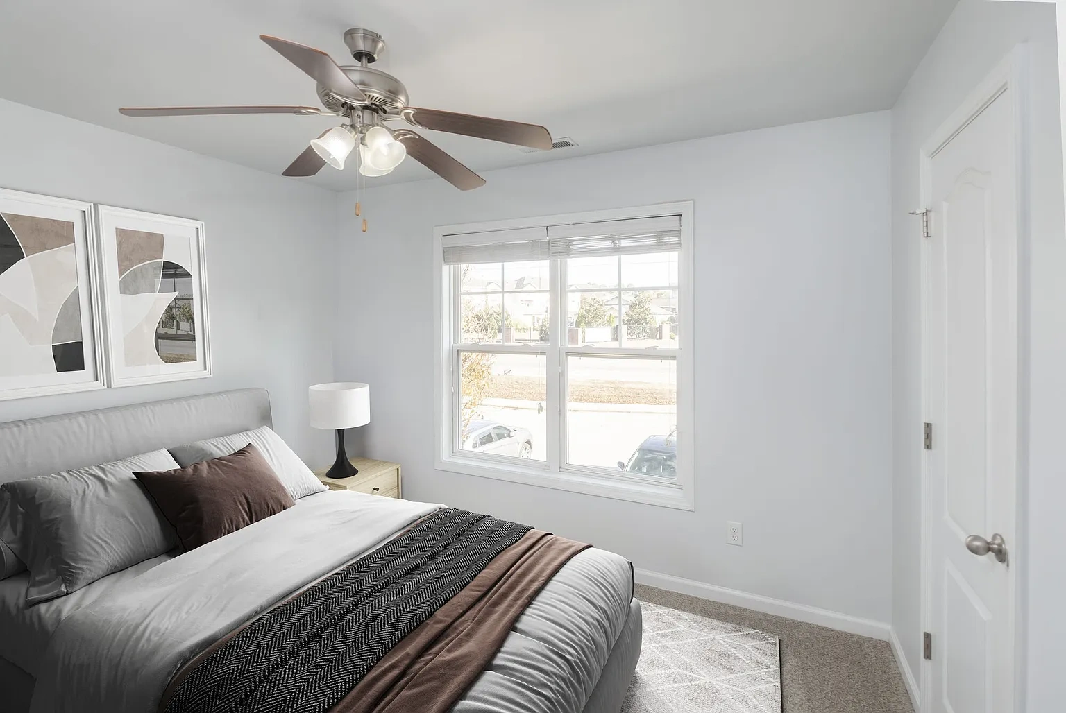 Crystal Lakes and Kingsley Apartments & Townhomes – photo 4