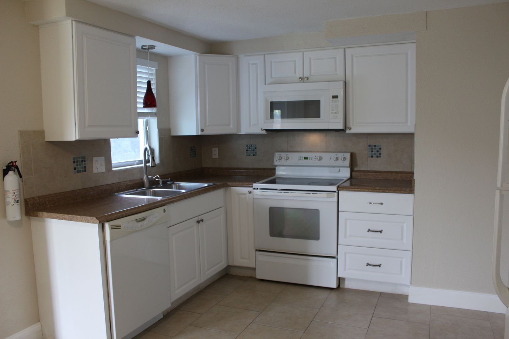 4424 Terry Loop – photo 2