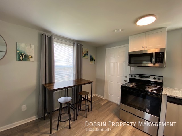 517 W Fells St – photo 4