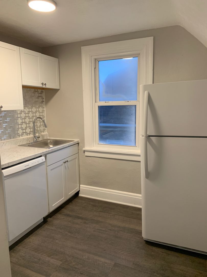 410 Marlow St unit Unit 3 – photo 2