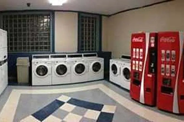 Country Club Apartments – photo 3