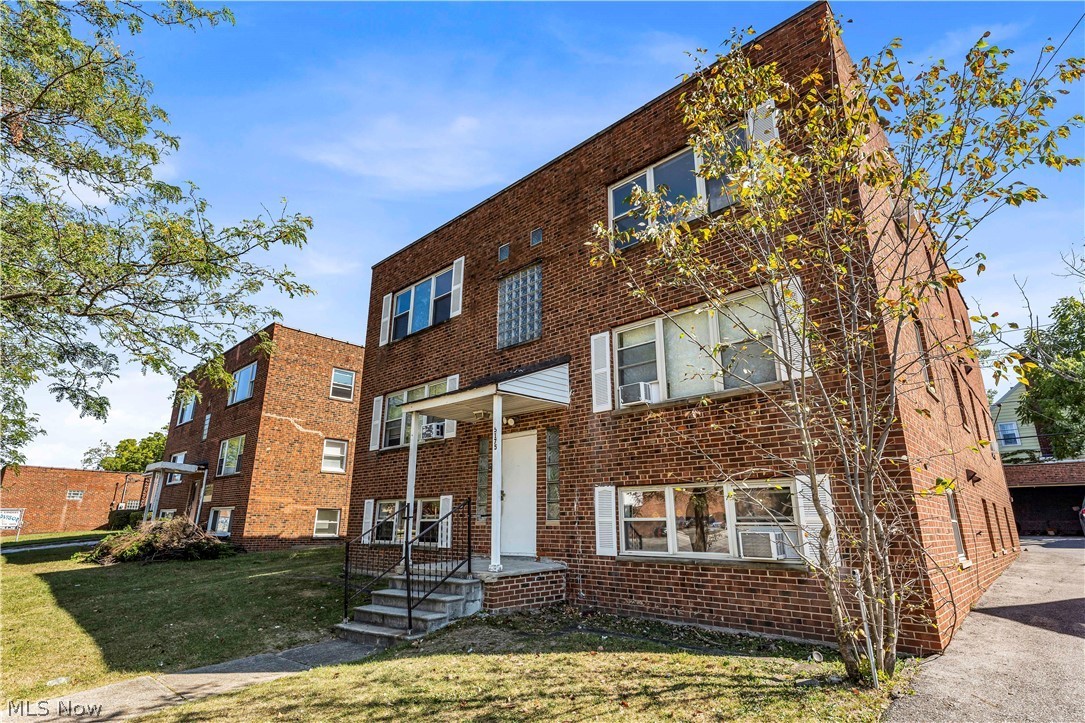 5175 Warrensville Center Rd unit 5 – photo 2