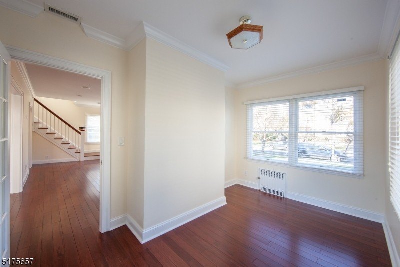 16 Columbus Ave – photo 4