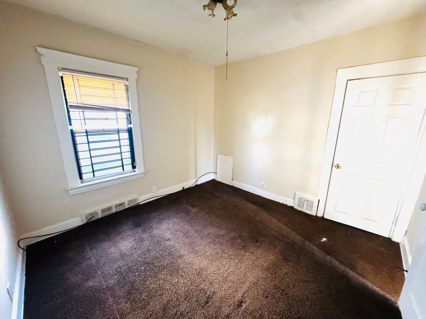 14012 Glendale Ave unit Unit 1 (down) – photo 3