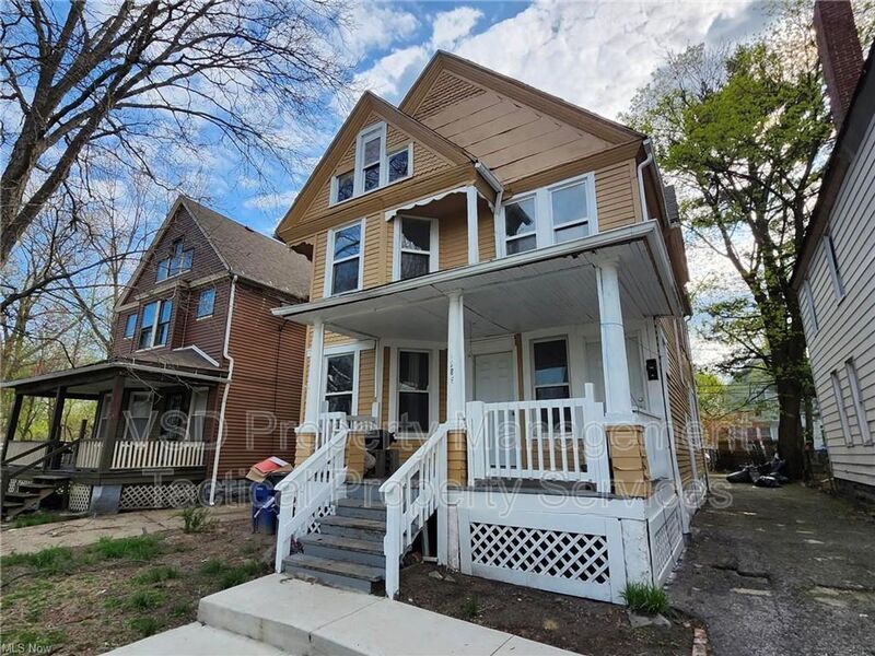 1583 E 84th St – photo 1