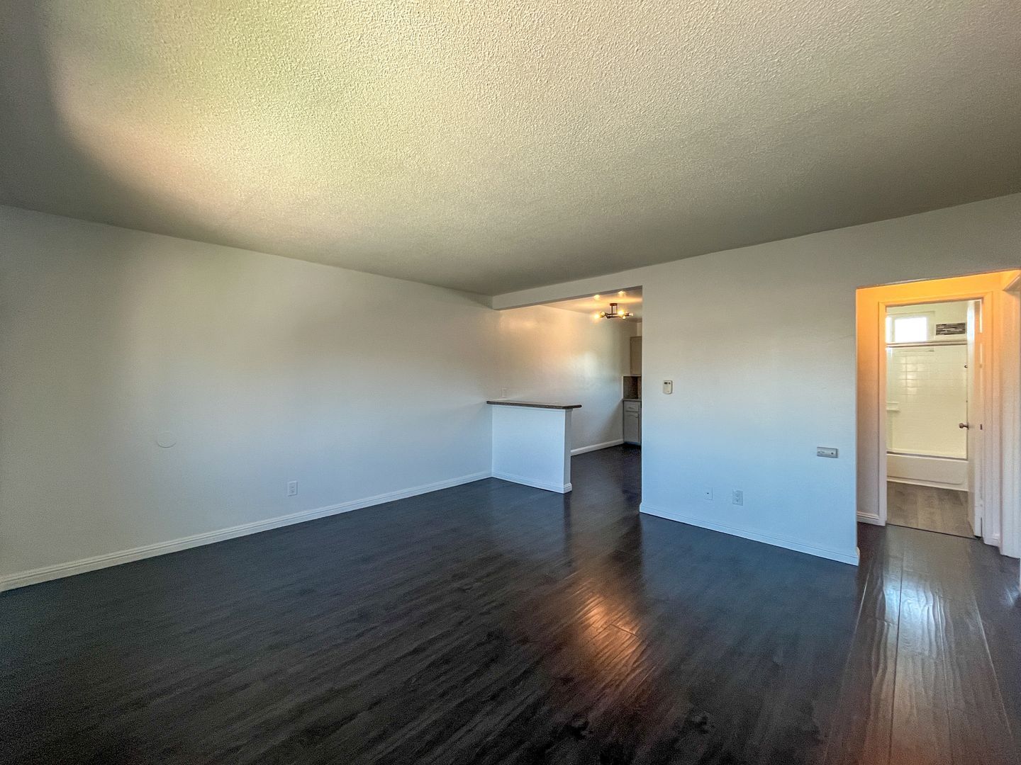 1335 Stanley Ave unit 06 – photo 3