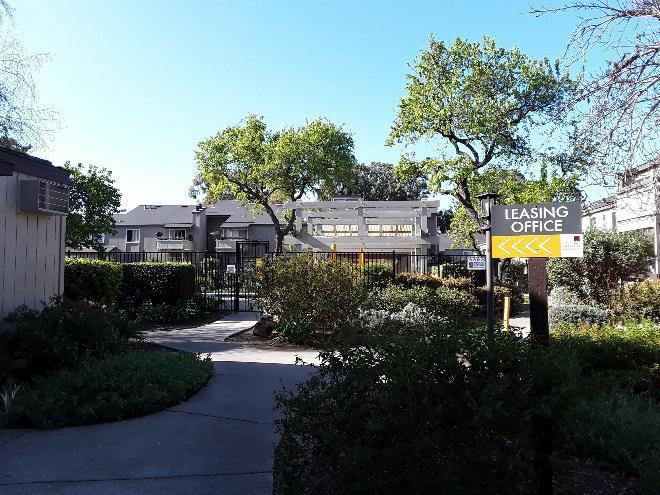 2557 Alvin Ave – photo 2