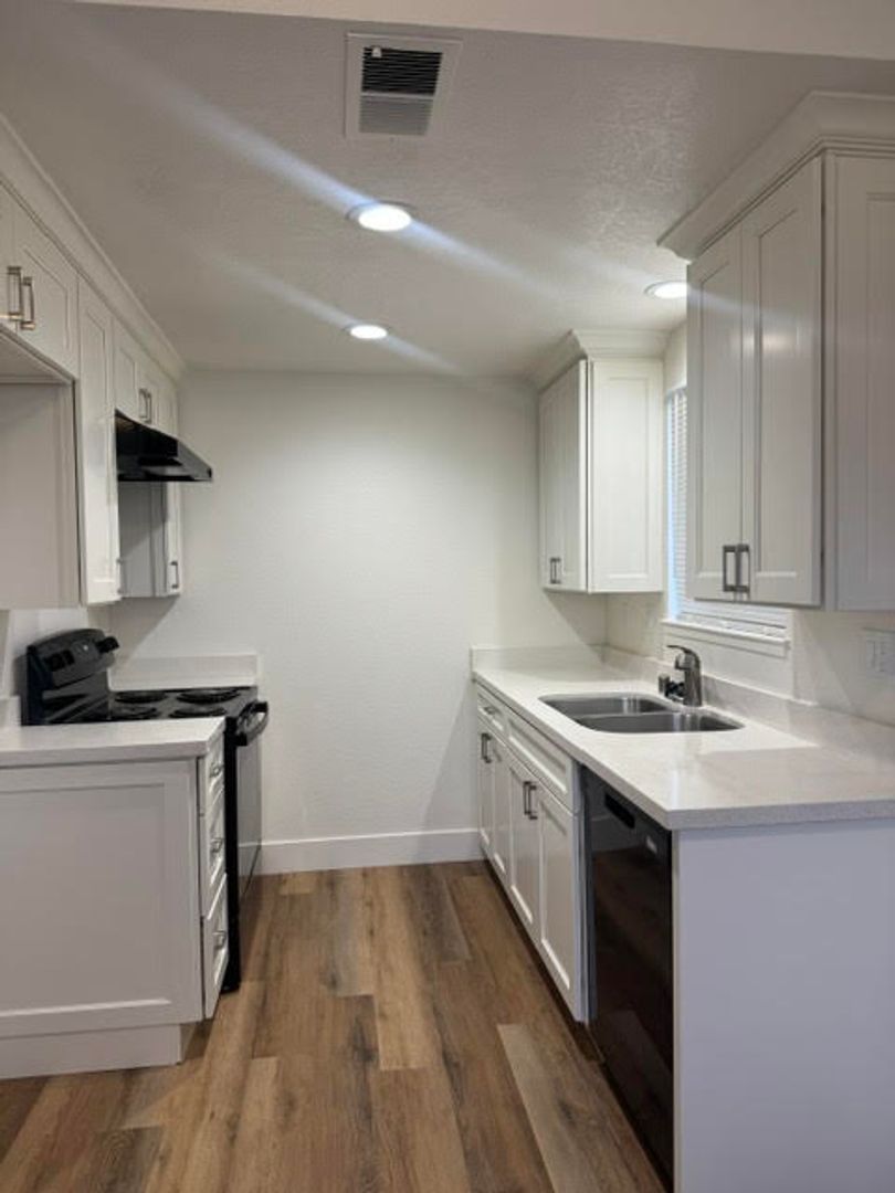 710 Key Ave unit # A – photo 5