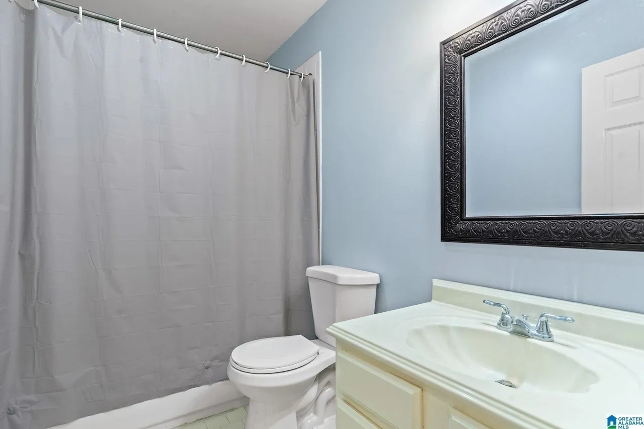 325 Heath Dr – photo 5