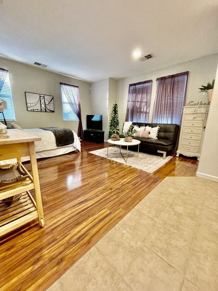 435 W St Francis Ave unit STUDIO – photo 3