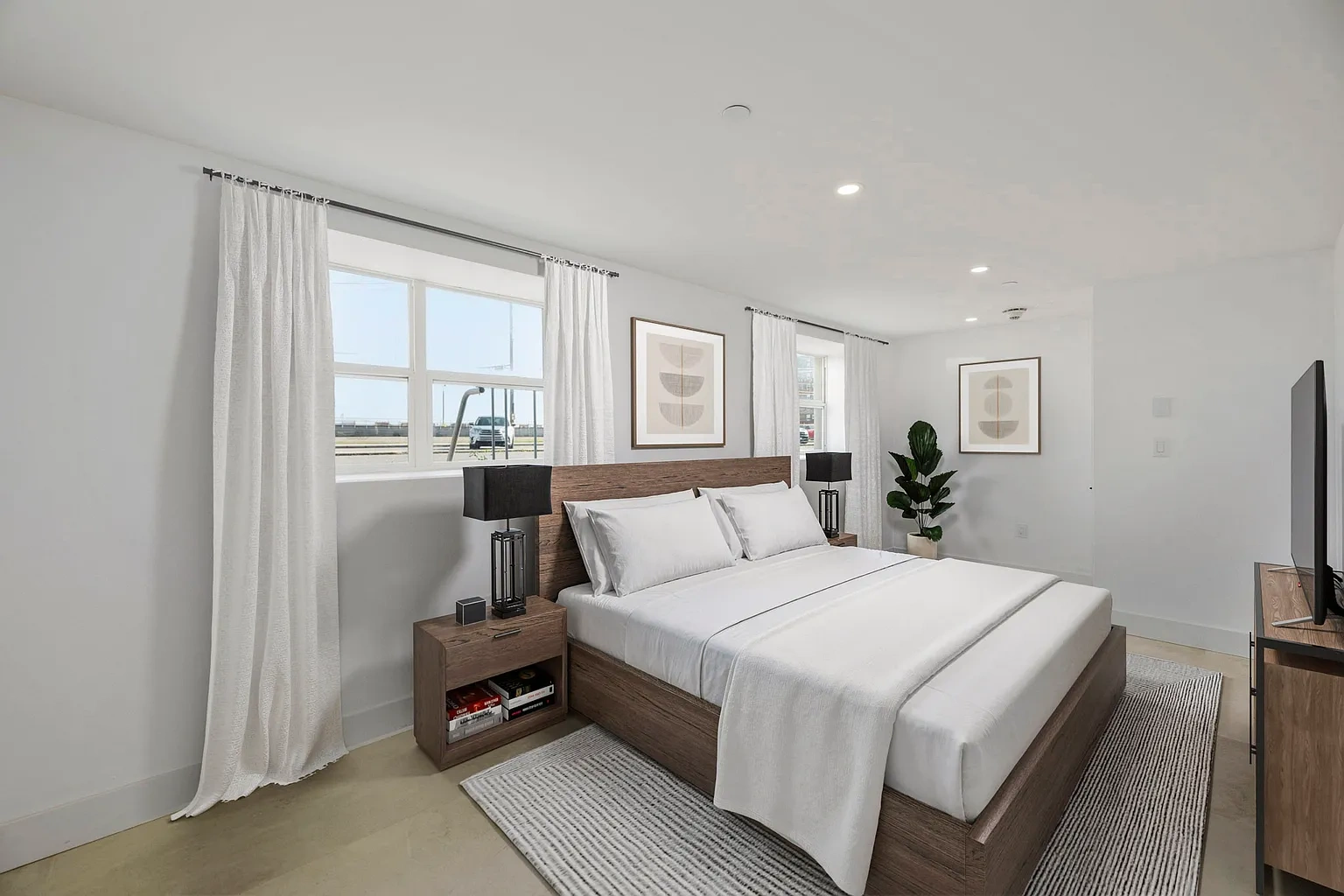 315 West Broadway – Floor plan