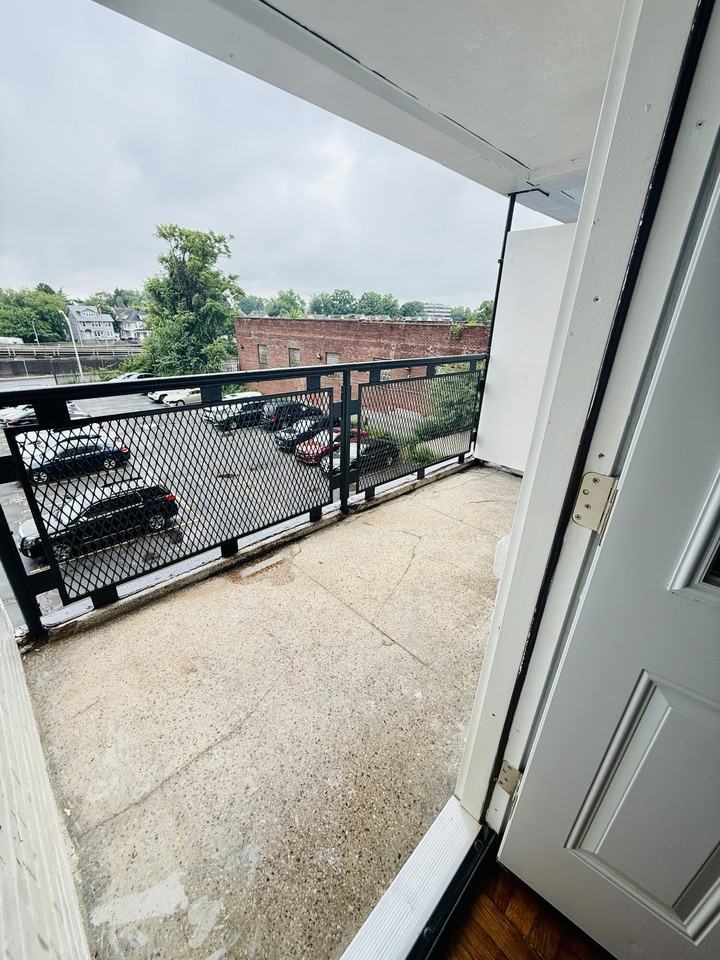 56 S Munn Ave unit 2B – photo 3