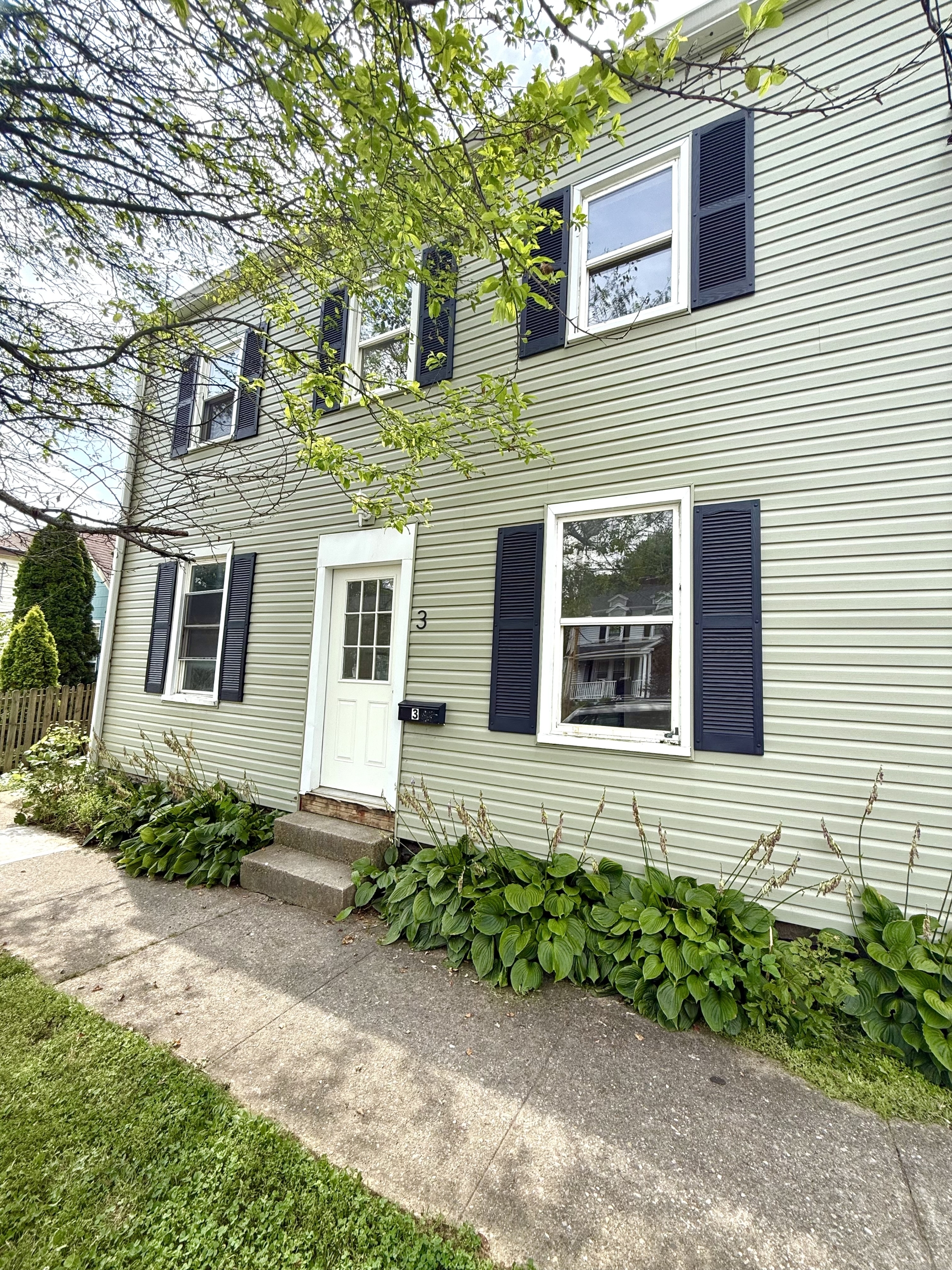445 E Silver St unit 3 – photo 1