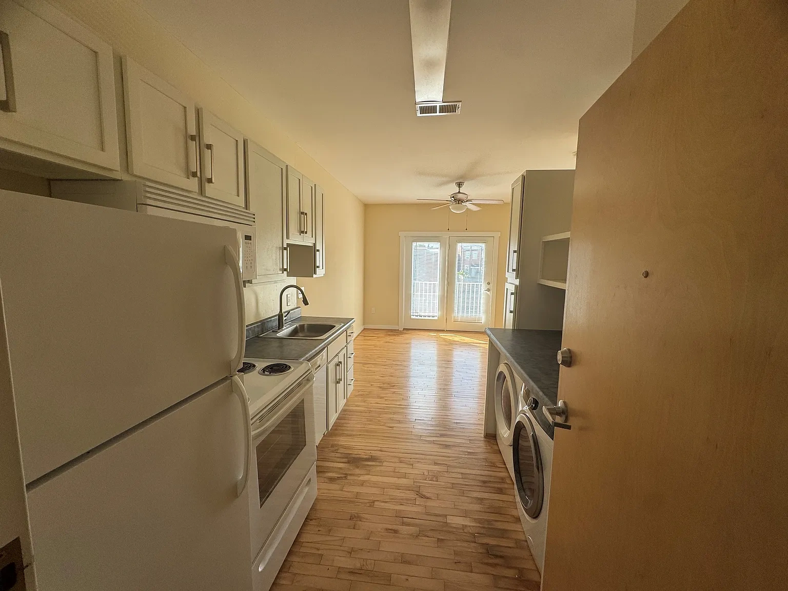 1 West Jackson Street – photo 3