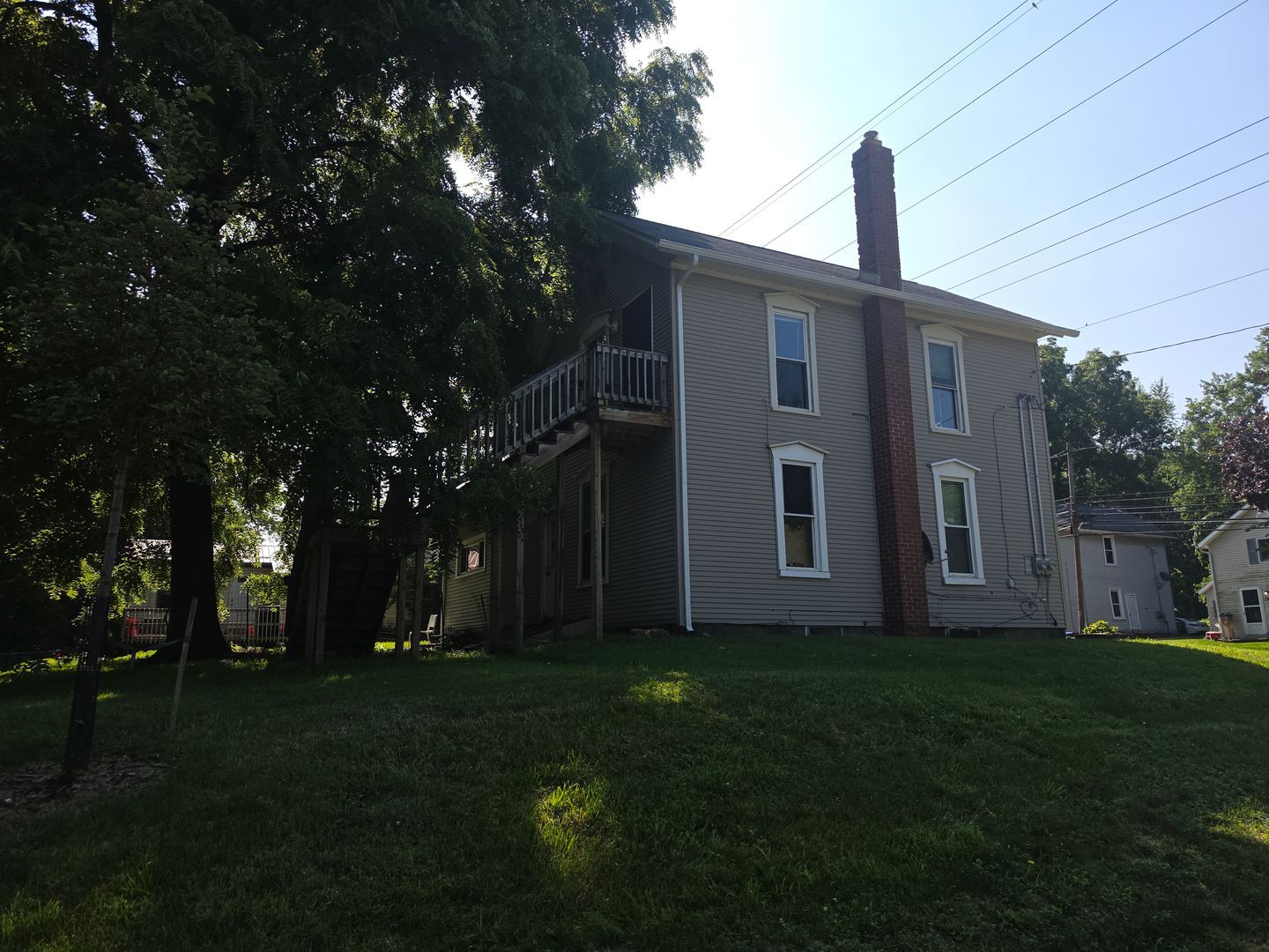 245 Cherry St unit 245 1/2 Upstairs Unit – photo 2