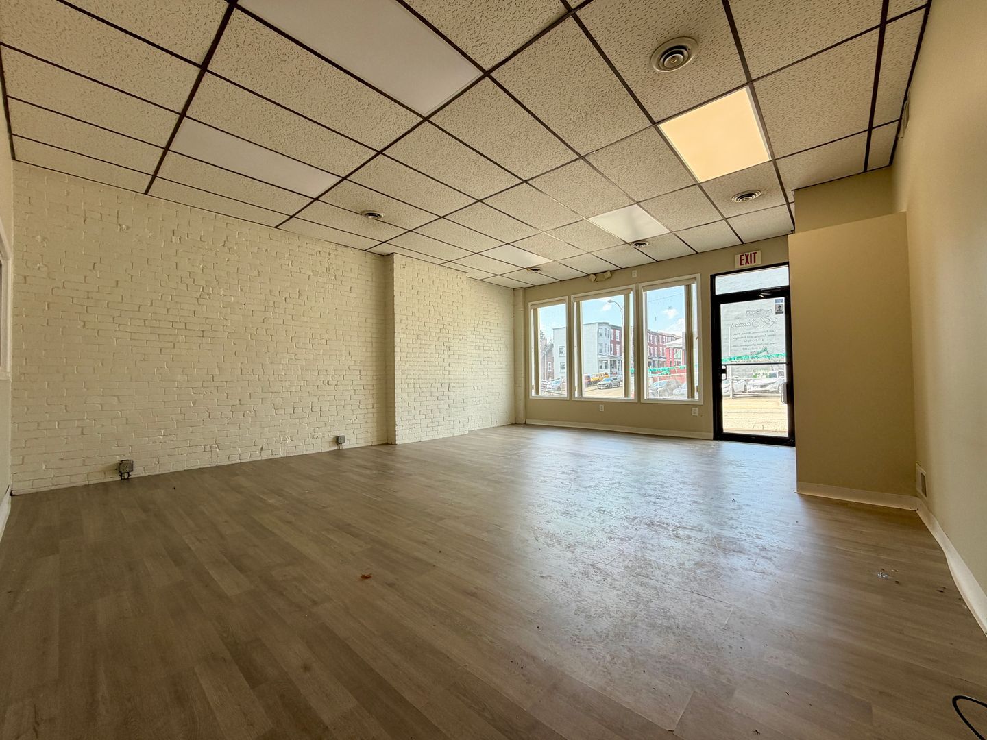 3528 Boulevard of the Allies unit 3528 – photo 2