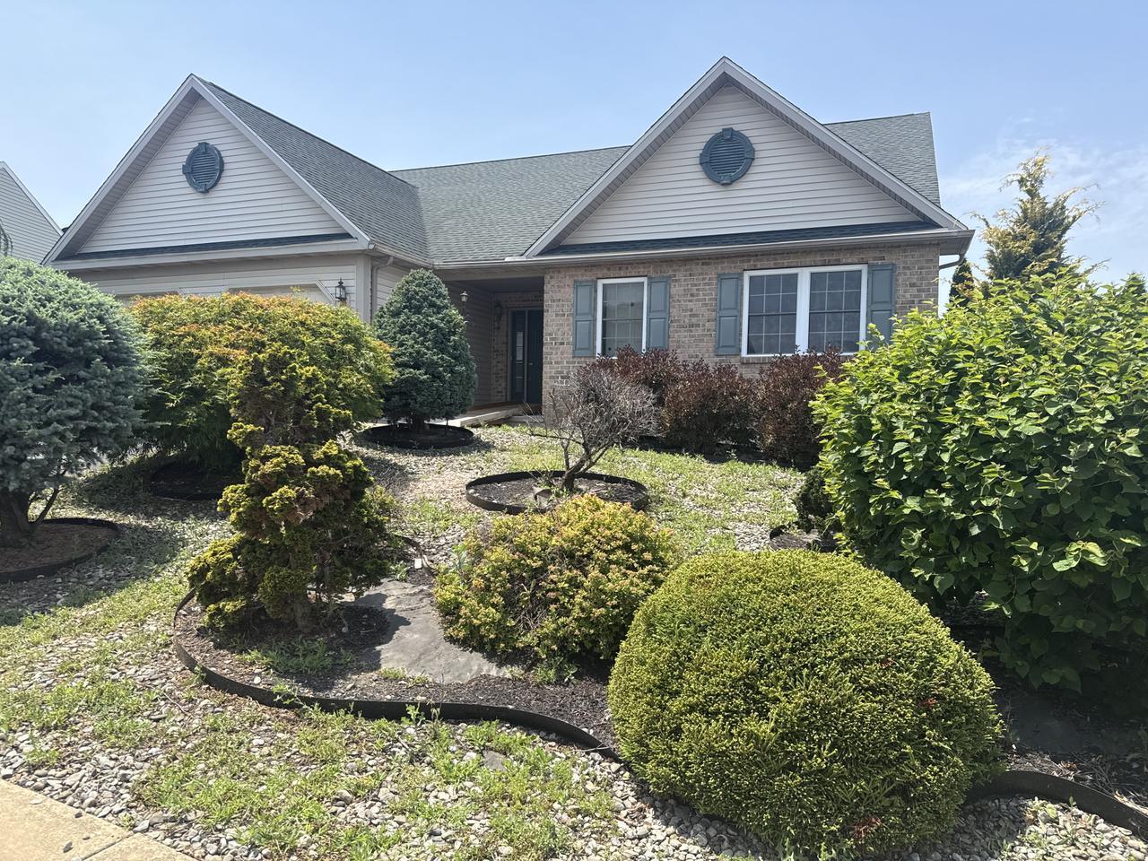 1006 Leanne St – photo 1