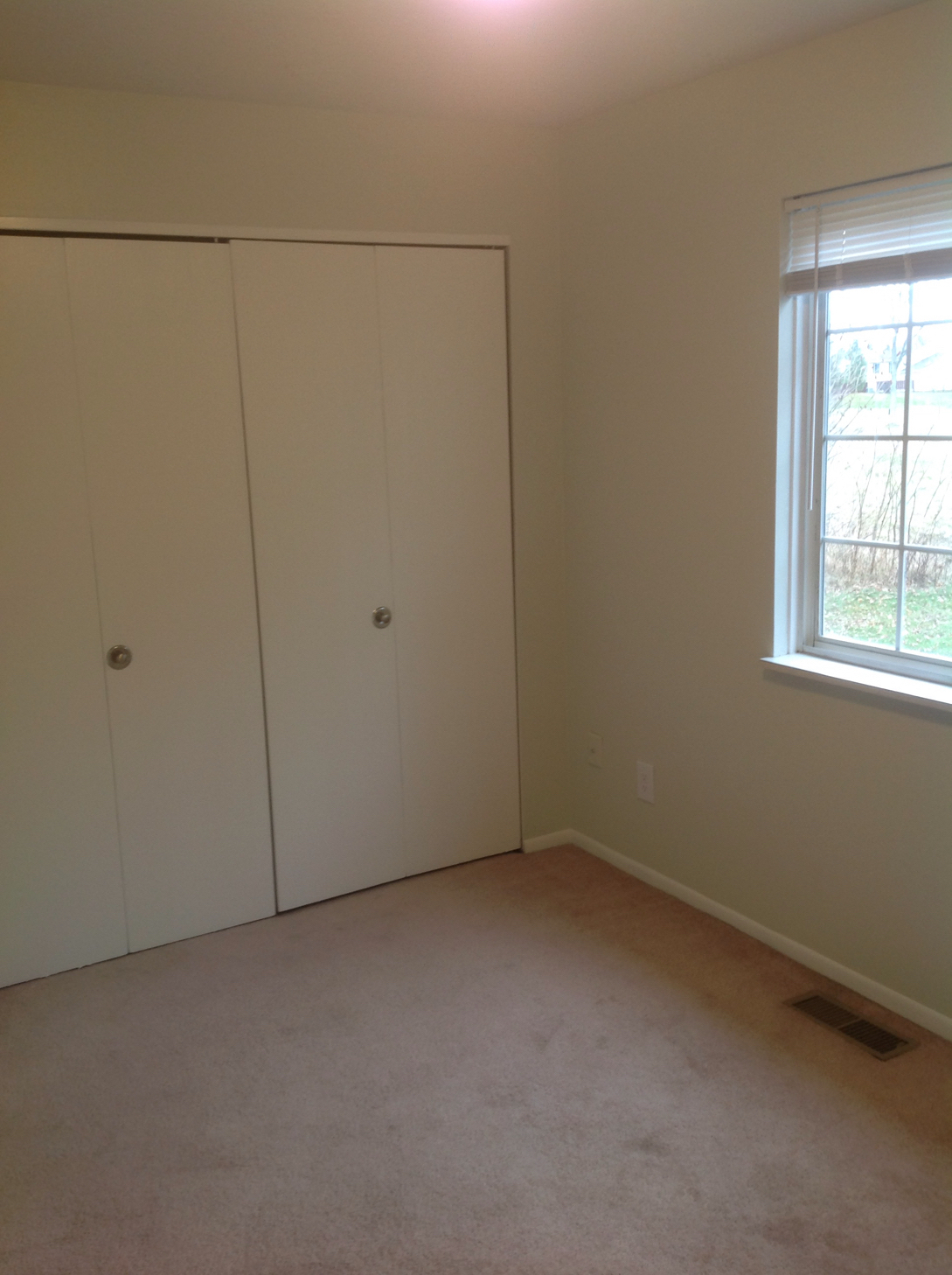 987 Wadsworth Rd – photo 3