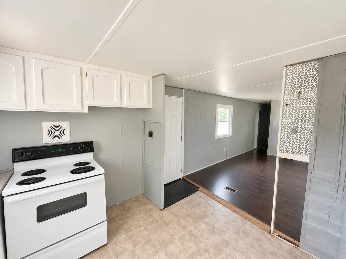 157 Ford Ln unit 15 – photo 3