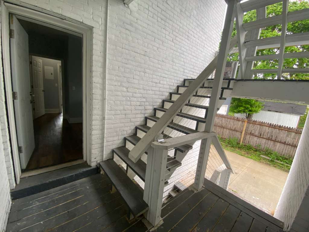10703 Lee Ave unit 7 – photo 1