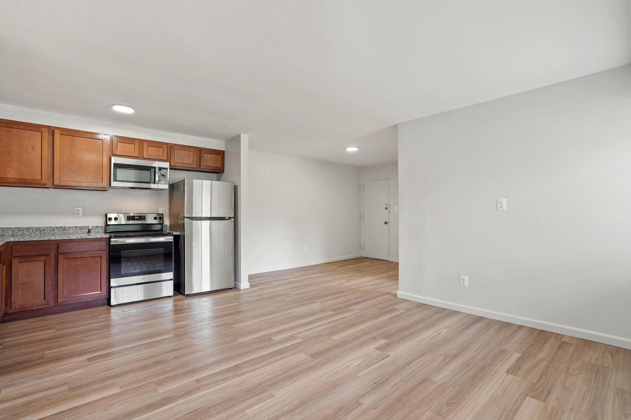 808 Chesapeake St SE – photo 1