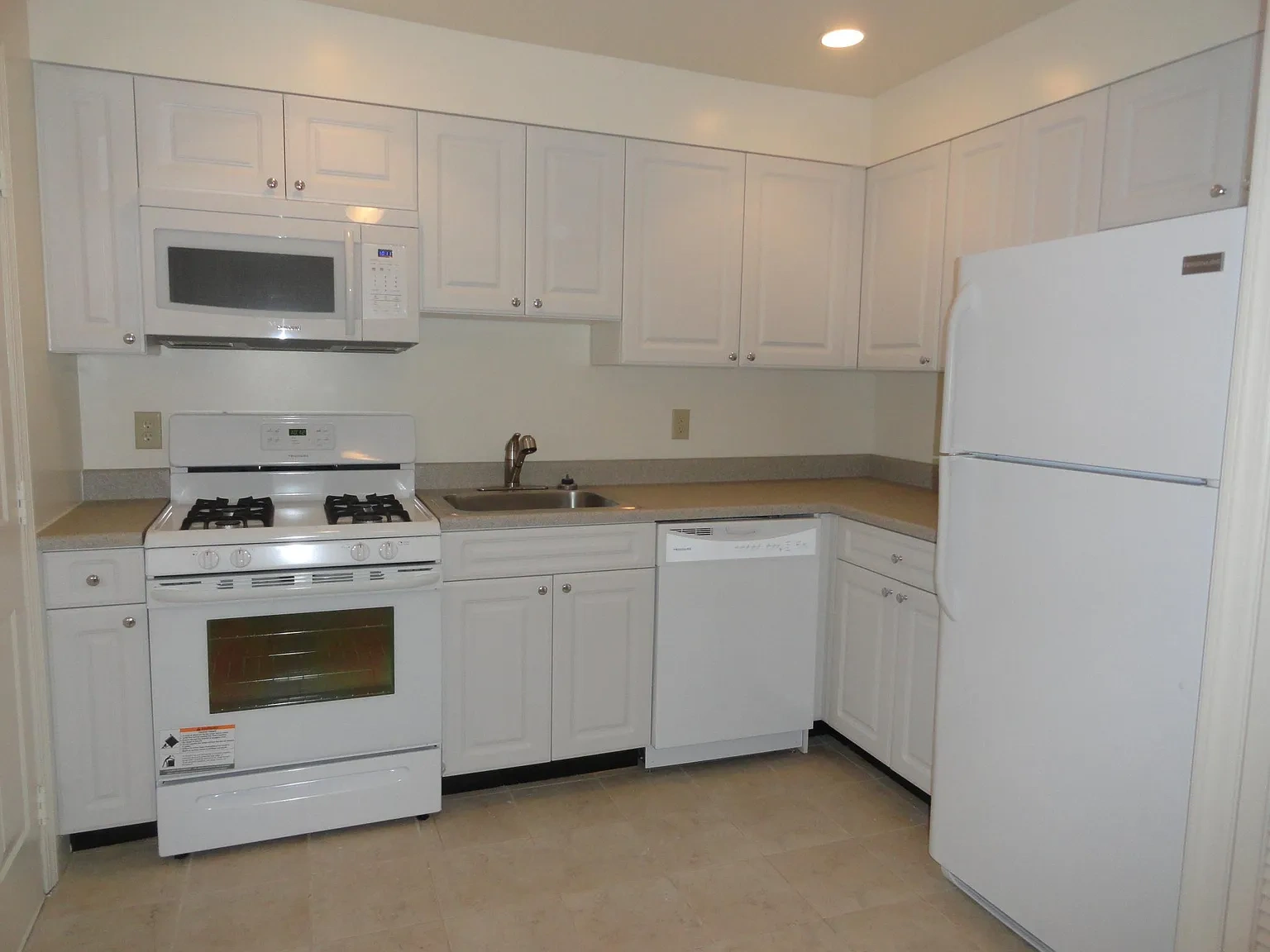 Soundview Apartments – photo 3