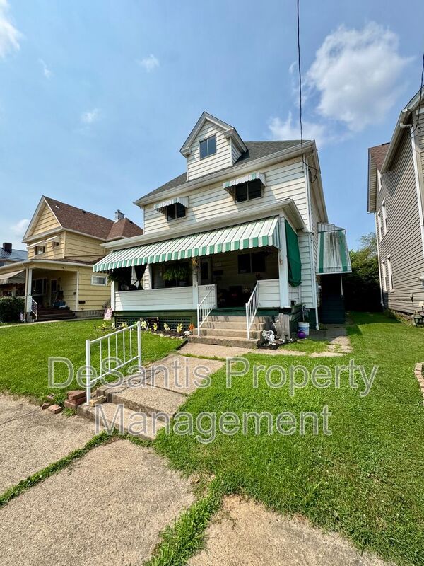227 5th Ave unit 2 – photo 2