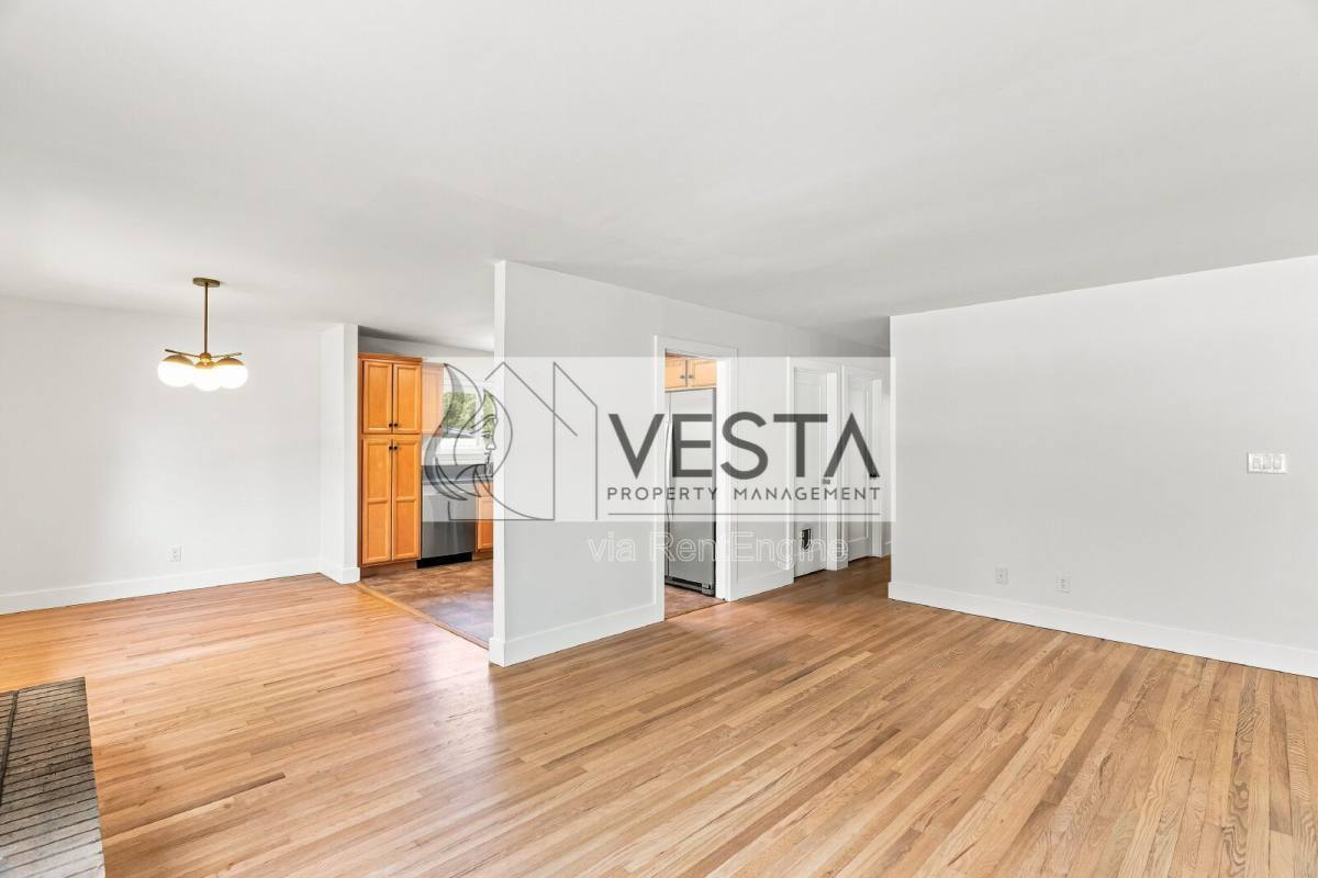149 Oakdale Rd – photo 5