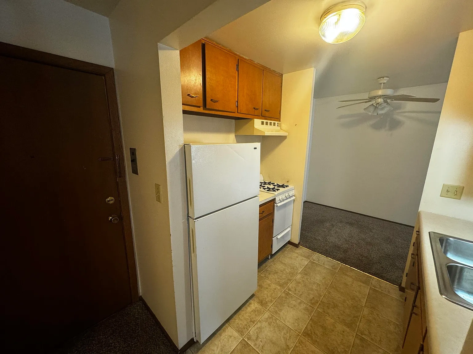 Candlelight Apartments – photo 1