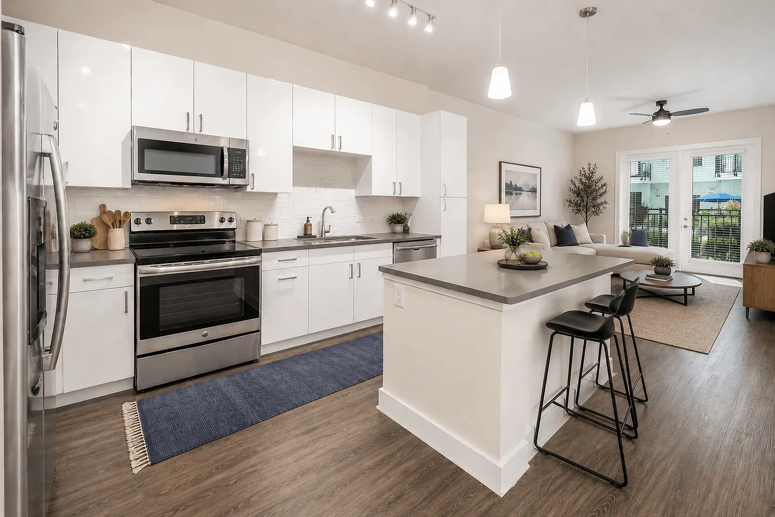 Society Westshore Apartments – photo 1