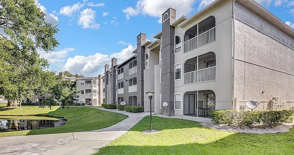 The Summit at Sabal Park Apartments – photo 2