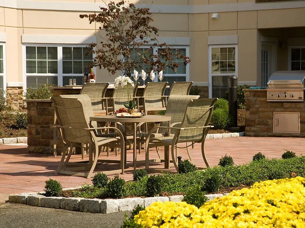 Avalon Rockville Centre – photo 1