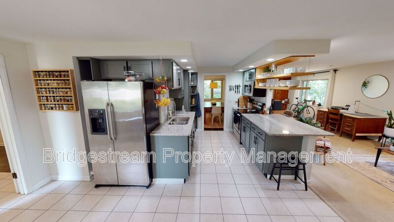 2125 Belloak Dr – photo 5
